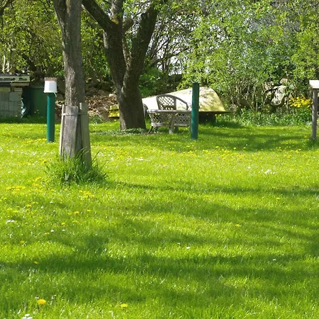 3 Bedroom Lovely In Apartment *