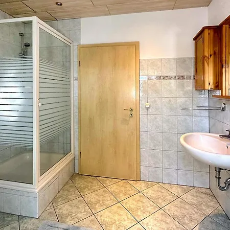 Apartment 3 Bedroom Lovely In *